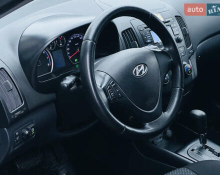 Серый Хендай i30, объемом двигателя 1.6 л и пробегом 265 тыс. км за 6999 $, фото 31 на Automoto.ua