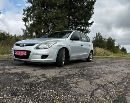 Серый Хендай i30, объемом двигателя 1.4 л и пробегом 260 тыс. км за 5550 $, фото 1 на Automoto.ua