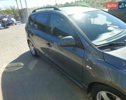 Серый Хендай i30, объемом двигателя 1.6 л и пробегом 251 тыс. км за 6500 $, фото 10 на Automoto.ua