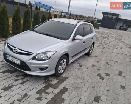 Серый Хендай i30, объемом двигателя 1.58 л и пробегом 264 тыс. км за 5700 $, фото 2 на Automoto.ua