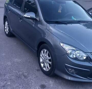Сірий Хендай i30, об'ємом двигуна 1.6 л та пробігом 350 тис. км за 6800 $, фото 9 на Automoto.ua