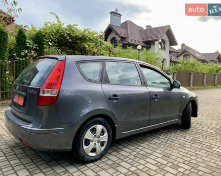 Сірий Хендай i30, об'ємом двигуна 1.6 л та пробігом 222 тис. км за 5100 $, фото 8 на Automoto.ua