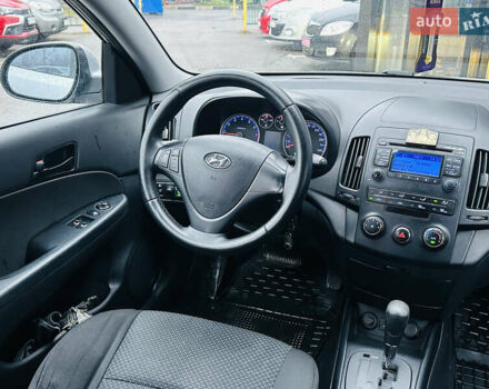 Серый Хендай i30, объемом двигателя 1.6 л и пробегом 265 тыс. км за 6999 $, фото 19 на Automoto.ua