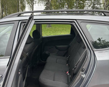 Серый Хендай i30, объемом двигателя 1.4 л и пробегом 189 тыс. км за 6750 $, фото 5 на Automoto.ua