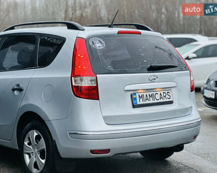 Серый Хендай i30, объемом двигателя 1.6 л и пробегом 265 тыс. км за 6999 $, фото 5 на Automoto.ua