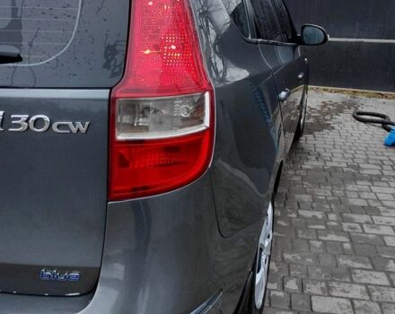 Серый Хендай i30, объемом двигателя 1.6 л и пробегом 306 тыс. км за 6500 $, фото 3 на Automoto.ua