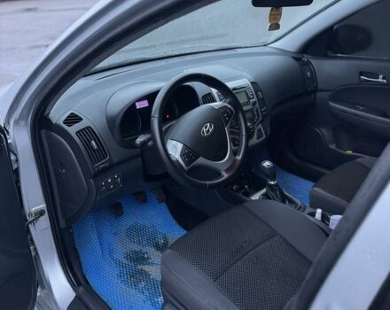Сірий Хендай i30, об'ємом двигуна 1.6 л та пробігом 223 тис. км за 5350 $, фото 9 на Automoto.ua