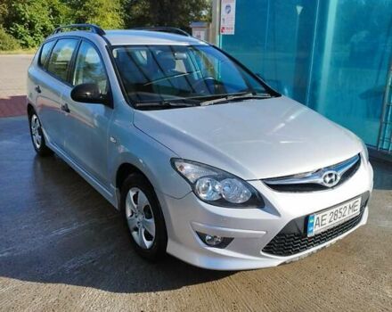 Серый Хендай i30, объемом двигателя 1.6 л и пробегом 115 тыс. км за 6700 $, фото 5 на Automoto.ua