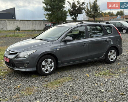Серый Хендай i30, объемом двигателя 1.4 л и пробегом 192 тыс. км за 6350 $, фото 5 на Automoto.ua