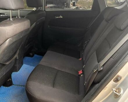 Серый Хендай i30, объемом двигателя 1.6 л и пробегом 447 тыс. км за 5200 $, фото 9 на Automoto.ua
