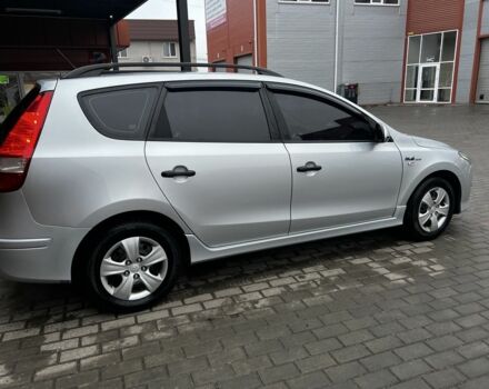 Серый Хендай i30, объемом двигателя 1.4 л и пробегом 190 тыс. км за 6100 $, фото 3 на Automoto.ua