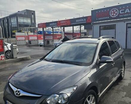 Серый Хендай i30, объемом двигателя 1.58 л и пробегом 255 тыс. км за 6700 $, фото 10 на Automoto.ua