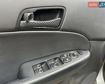 Сірий Хендай i30, об'ємом двигуна 1.58 л та пробігом 230 тис. км за 3450 $, фото 10 на Automoto.ua