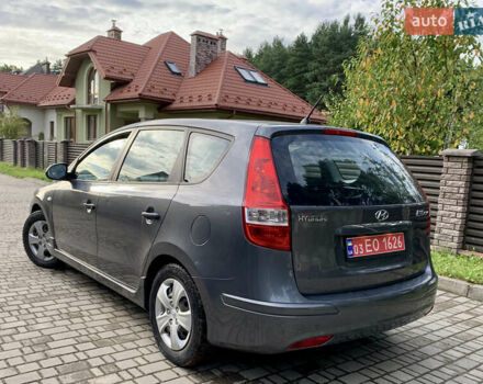 Сірий Хендай i30, об'ємом двигуна 1.6 л та пробігом 222 тис. км за 5100 $, фото 9 на Automoto.ua