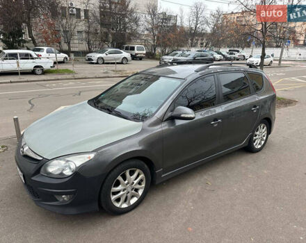 Сірий Хендай i30, об'ємом двигуна 1.58 л та пробігом 230 тис. км за 3450 $, фото 7 на Automoto.ua