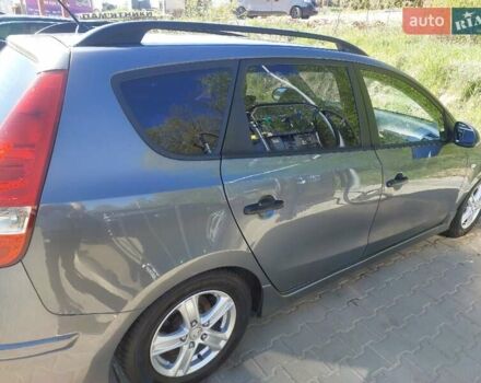 Серый Хендай i30, объемом двигателя 1.6 л и пробегом 251 тыс. км за 6500 $, фото 4 на Automoto.ua