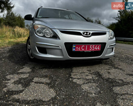 Серый Хендай i30, объемом двигателя 1.4 л и пробегом 260 тыс. км за 5500 $, фото 15 на Automoto.ua