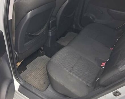 Серый Хендай i30, объемом двигателя 1.58 л и пробегом 264 тыс. км за 5700 $, фото 13 на Automoto.ua