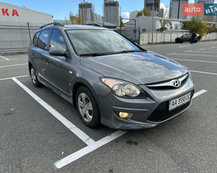 Сірий Хендай i30, об'ємом двигуна 1.59 л та пробігом 157 тис. км за 6000 $, фото 7 на Automoto.ua