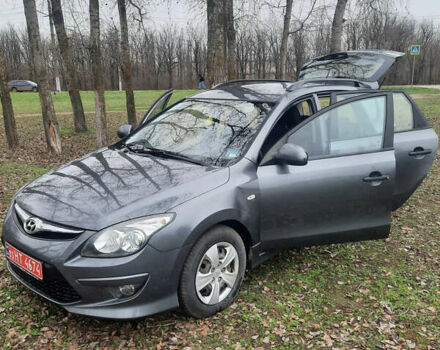Серый Хендай i30, объемом двигателя 1.4 л и пробегом 179 тыс. км за 6300 $, фото 1 на Automoto.ua