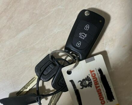 Серый Хендай i30, объемом двигателя 1.6 л и пробегом 230 тыс. км за 6200 $, фото 7 на Automoto.ua