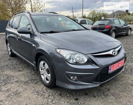 Сірий Хендай i30, об'ємом двигуна 1.4 л та пробігом 209 тис. км за 6550 $, фото 1 на Automoto.ua