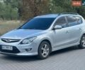 Сірий Хендай i30, об'ємом двигуна 1.58 л та пробігом 178 тис. км за 7500 $, фото 1 на Automoto.ua