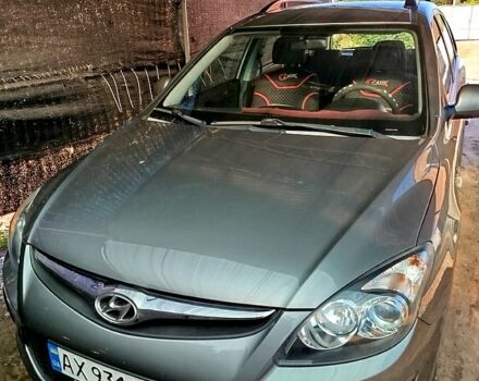 Серый Хендай i30, объемом двигателя 1.6 л и пробегом 261 тыс. км за 7200 $, фото 2 на Automoto.ua
