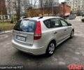 Серый Хендай i30, объемом двигателя 1.4 л и пробегом 170 тыс. км за 6600 $, фото 4 на Automoto.ua