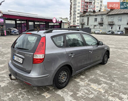Серый Хендай i30, объемом двигателя 1.58 л и пробегом 213 тыс. км за 7000 $, фото 6 на Automoto.ua