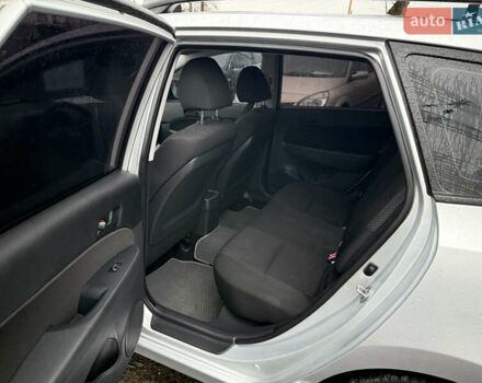 Серый Хендай i30, объемом двигателя 1.58 л и пробегом 286 тыс. км за 4900 $, фото 27 на Automoto.ua