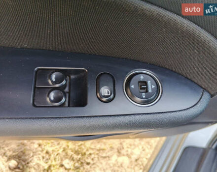 Серый Хендай i30, объемом двигателя 1.6 л и пробегом 233 тыс. км за 7300 $, фото 15 на Automoto.ua
