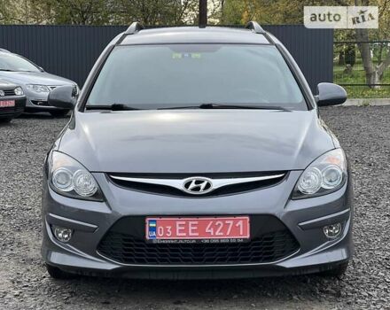 Сірий Хендай i30, об'ємом двигуна 1.4 л та пробігом 209 тис. км за 6250 $, фото 3 на Automoto.ua