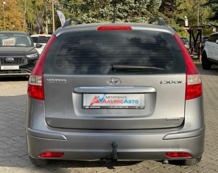 Хендай i30 2011 в Кривом Роге на Automoto.ua Серый Хендай i30, объемом двигателя 1.6 л и пробегом 226 тыс. км за 7500 $, фото 5 на Automoto.ua