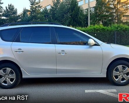 Сірий Хендай i30, об'ємом двигуна 1.4 л та пробігом 227 тис. км за 6300 $, фото 3 на Automoto.ua