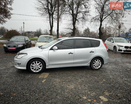 Серый Хендай i30, объемом двигателя 1.58 л и пробегом 286 тыс. км за 4900 $, фото 3 на Automoto.ua