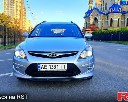 Сірий Хендай i30, об'ємом двигуна 1.4 л та пробігом 227 тис. км за 6300 $, фото 2 на Automoto.ua
