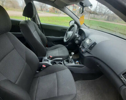 Серый Хендай i30, объемом двигателя 1.4 л и пробегом 179 тыс. км за 6300 $, фото 9 на Automoto.ua