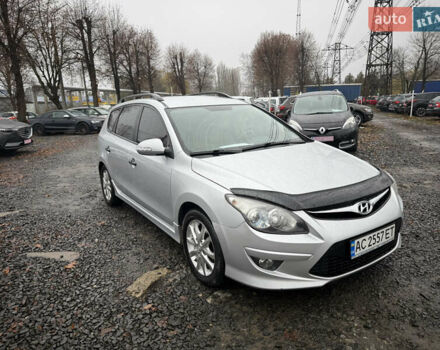 Серый Хендай i30, объемом двигателя 1.58 л и пробегом 286 тыс. км за 4900 $, фото 16 на Automoto.ua