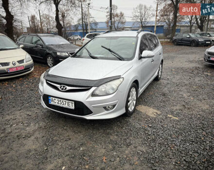 Серый Хендай i30, объемом двигателя 1.58 л и пробегом 286 тыс. км за 4900 $, фото 1 на Automoto.ua