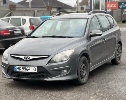 Серый Хендай i30, объемом двигателя 1.6 л и пробегом 290 тыс. км за 2750 $, фото 7 на Automoto.ua