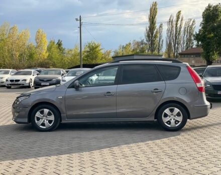 Хендай i30 2011 в Кривом Роге на Automoto.ua Серый Хендай i30, объемом двигателя 1.6 л и пробегом 226 тыс. км за 7500 $, фото 3 на Automoto.ua