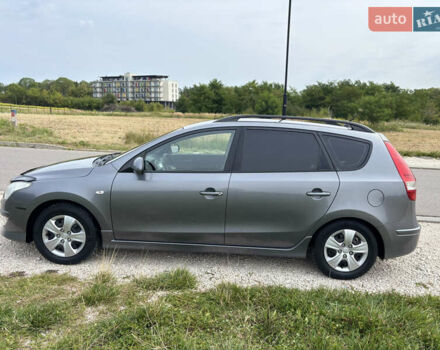 Сірий Хендай i30, об'ємом двигуна 1.6 л та пробігом 226 тис. км за 6599 $, фото 3 на Automoto.ua