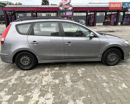 Серый Хендай i30, объемом двигателя 1.58 л и пробегом 213 тыс. км за 7000 $, фото 5 на Automoto.ua