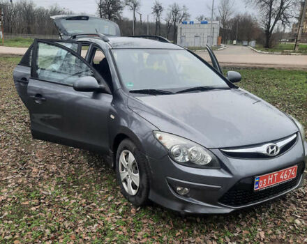 Серый Хендай i30, объемом двигателя 1.4 л и пробегом 179 тыс. км за 6300 $, фото 2 на Automoto.ua