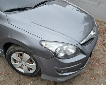 Серый Хендай i30, объемом двигателя 1.58 л и пробегом 152 тыс. км за 5400 $, фото 17 на Automoto.ua