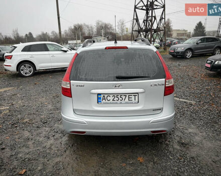 Серый Хендай i30, объемом двигателя 1.58 л и пробегом 286 тыс. км за 4900 $, фото 9 на Automoto.ua