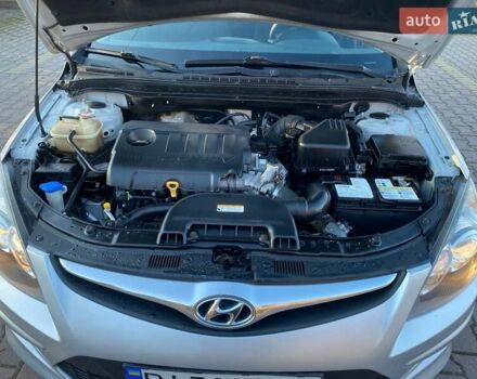 Серый Хендай i30, объемом двигателя 1.58 л и пробегом 279 тыс. км за 5600 $, фото 10 на Automoto.ua