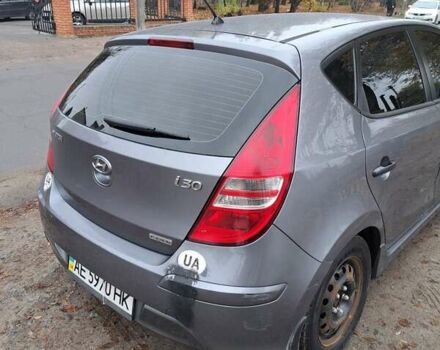 Серый Хендай i30, объемом двигателя 1.58 л и пробегом 152 тыс. км за 5400 $, фото 13 на Automoto.ua