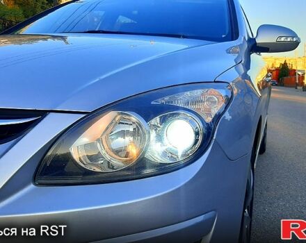 Сірий Хендай i30, об'ємом двигуна 1.4 л та пробігом 227 тис. км за 6300 $, фото 7 на Automoto.ua